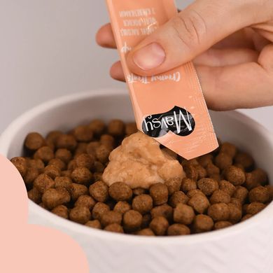 Ласощі кремові для котів Mavsy CREAMY LICKABLE TREATS SALMON WITH SHRIMP з філе лосося та креветками, 15 г (5 шт) MAVSY02 фото